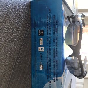 Oakley thump sunglasses. 256mb